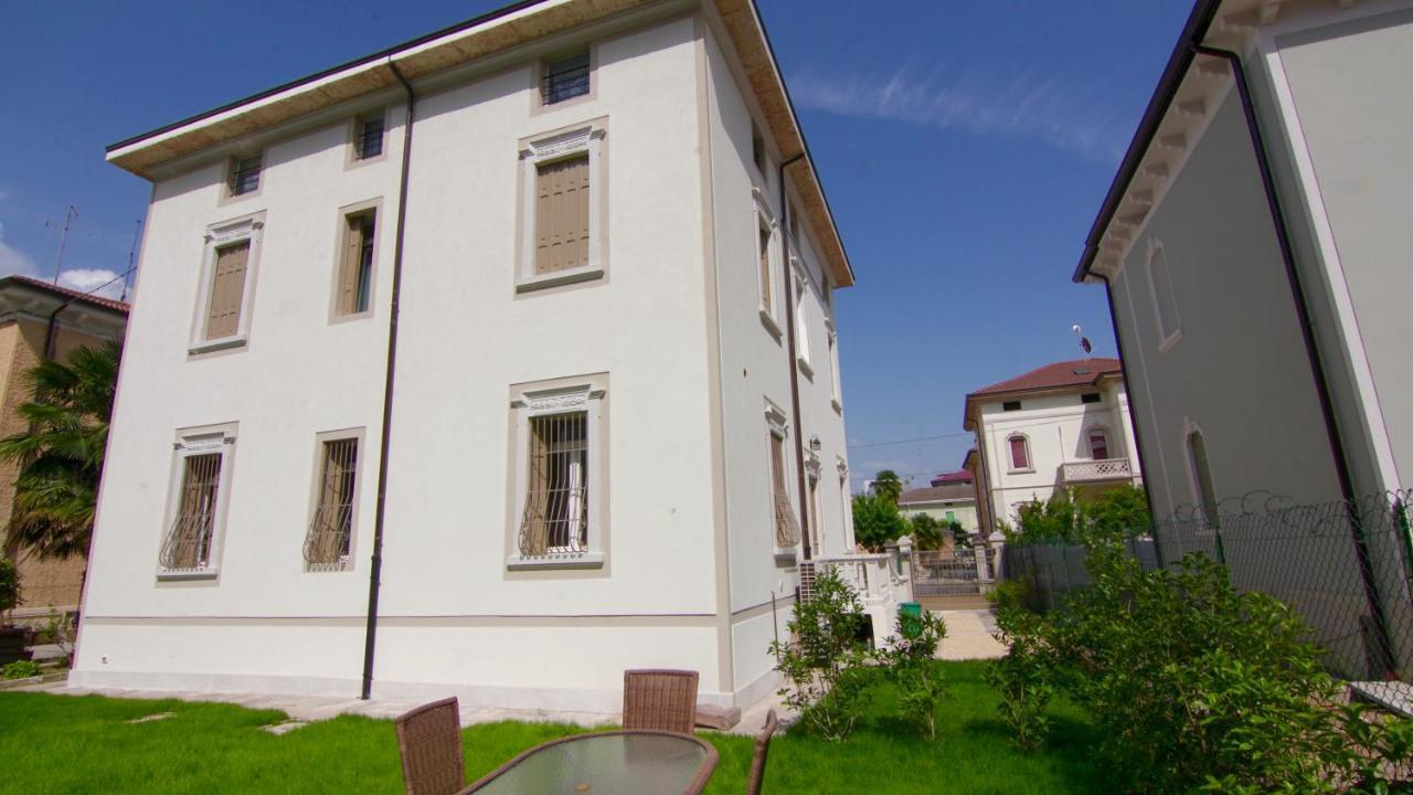 Bravo 18 Bed & Breakfast Верона Екстериор снимка